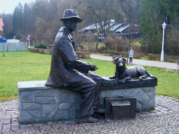 Image - Nykyfor monument in Krynytsia (Krynica).